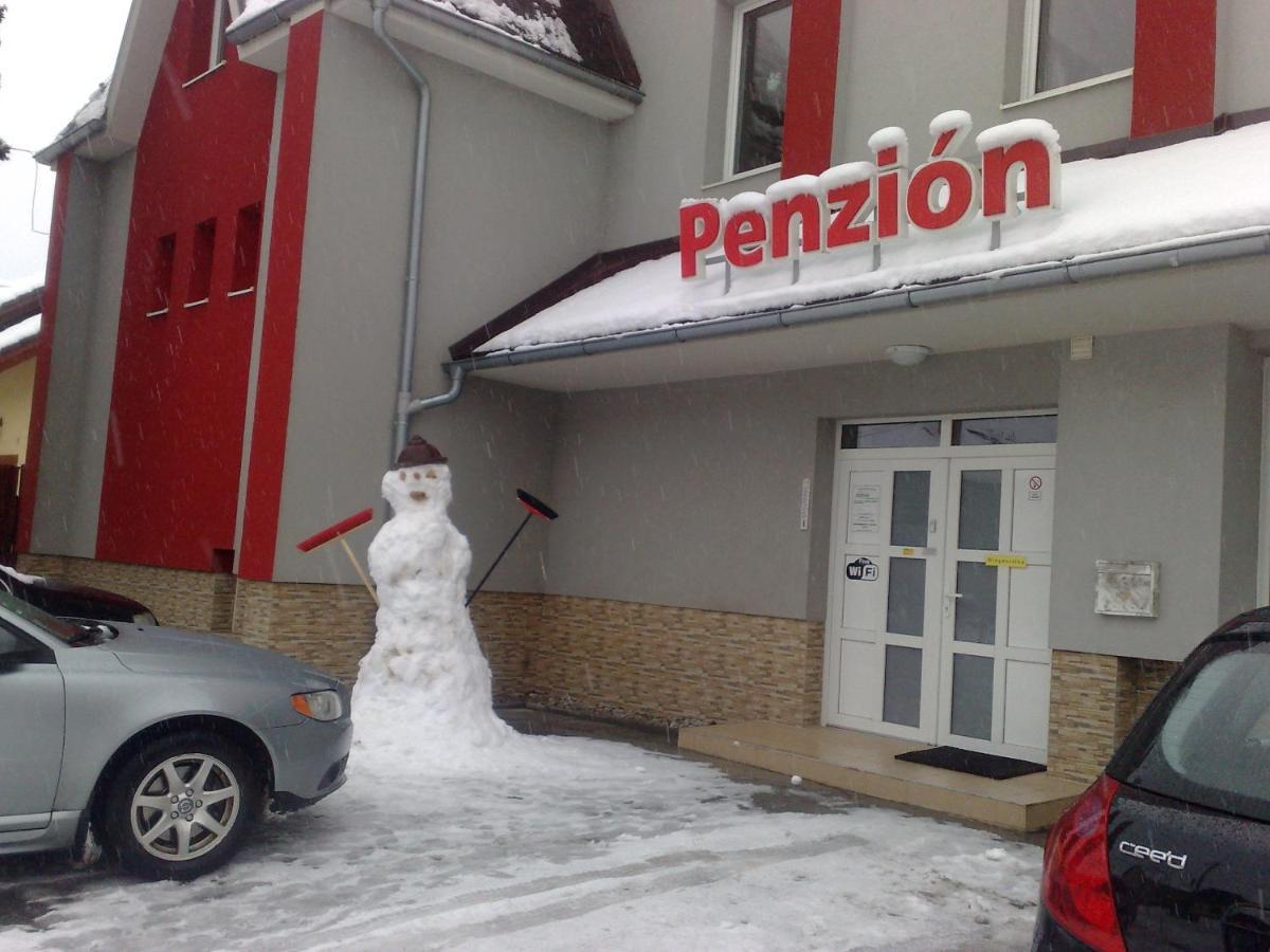 Guest House Penzion Fortuna Tvrdosin Exteriör bild