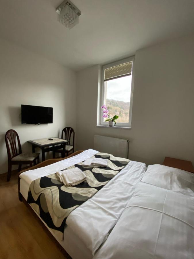 Guest House Penzion Fortuna Tvrdosin Exteriör bild
